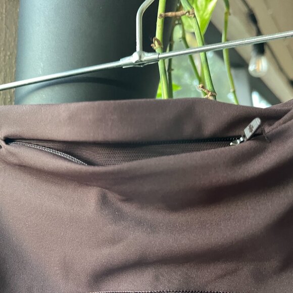 Lululemon brown capris size 12 woman - Picture 5 of 7